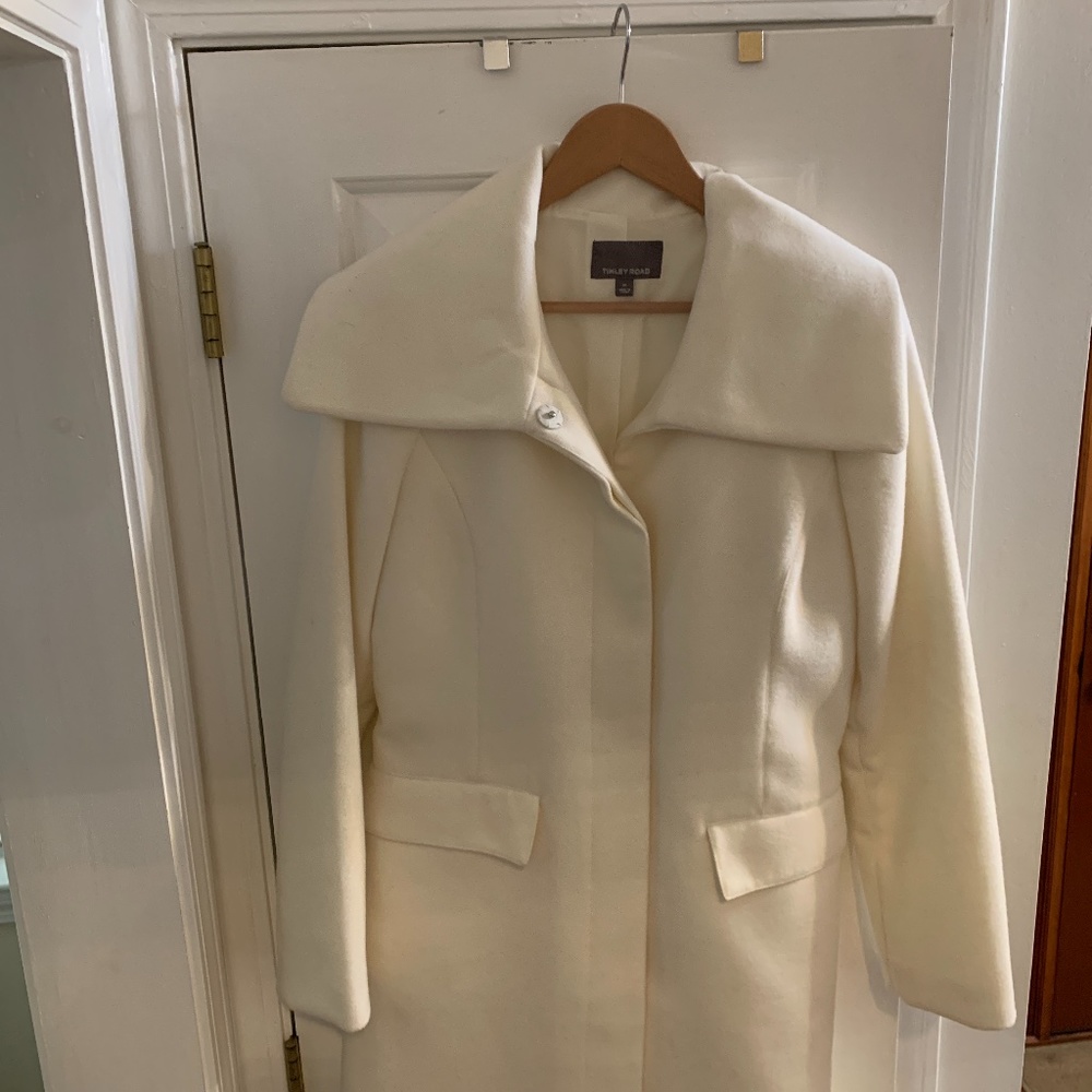 Tinley Road - Beautiful cream coat